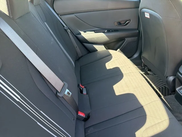 Nuevos HYUNDAI ELANTRA HYBRID à Estados chez autogozo