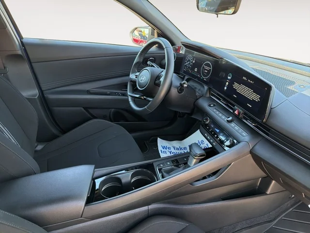 Nuevos HYUNDAI ELANTRA HYBRID à Estados chez autogozo