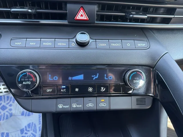 Nuevos HYUNDAI ELANTRA HYBRID à Estados chez autogozo
