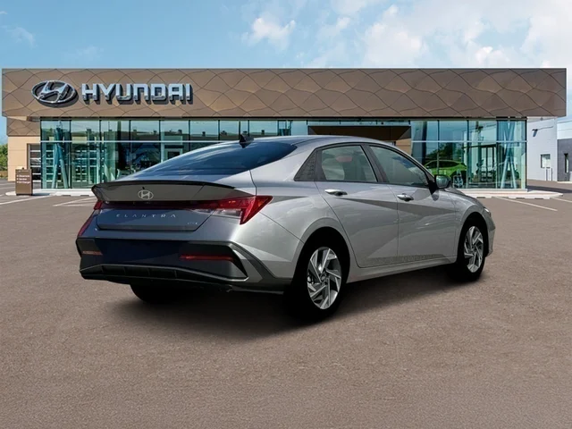 Nuevos HYUNDAI ELANTRA HYBRID at Tustin Hyundai in Tustin   