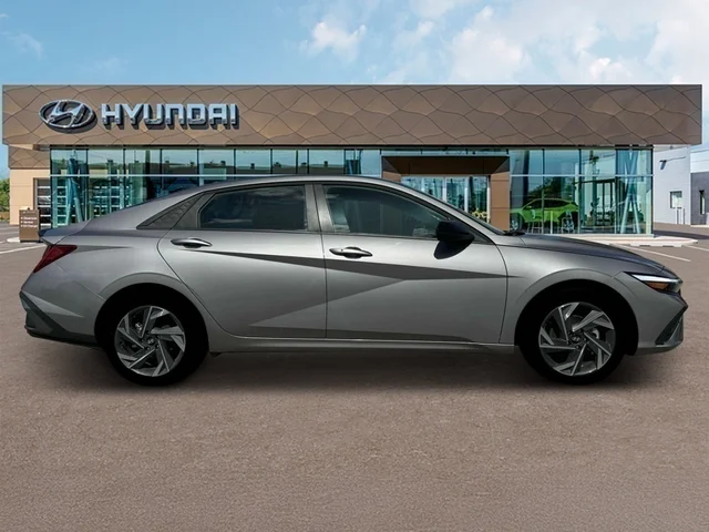 Nuevos HYUNDAI ELANTRA HYBRID at Tustin Hyundai in Tustin   
