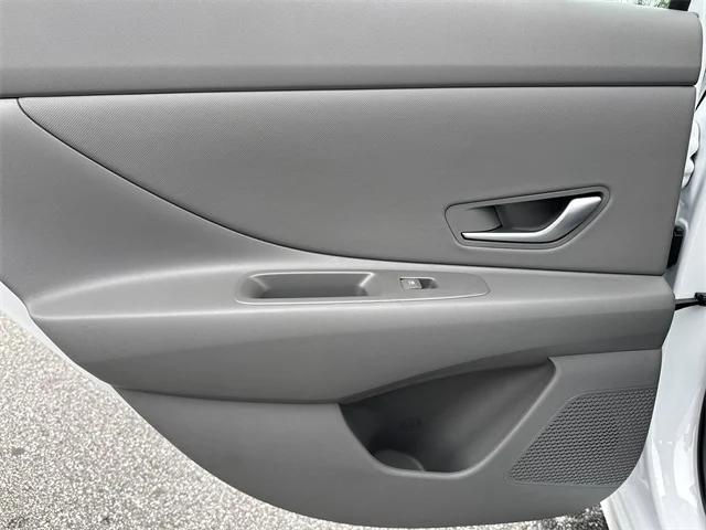 Nuevos HYUNDAI ELANTRA HYBRID at Gainesville Hyundai in Gainesville