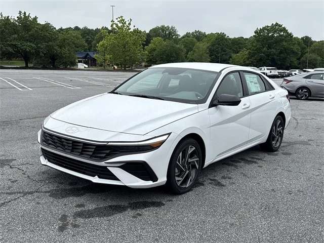 Nuevos HYUNDAI ELANTRA HYBRID at Gainesville Hyundai in Gainesville
