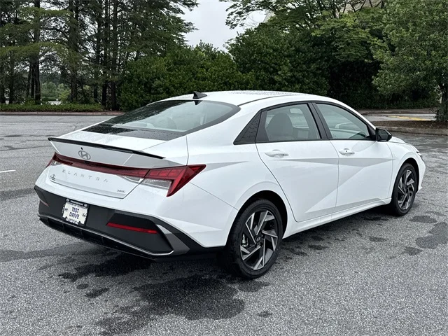 Nuevos HYUNDAI ELANTRA HYBRID at Gainesville Hyundai in Gainesville