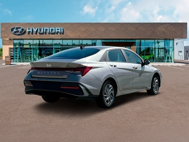 Nuevos HYUNDAI ELANTRA HYBRID at Tustin Hyundai in Tustin   