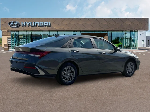 Nuevos HYUNDAI ELANTRA HYBRID at Tustin Hyundai in Tustin   