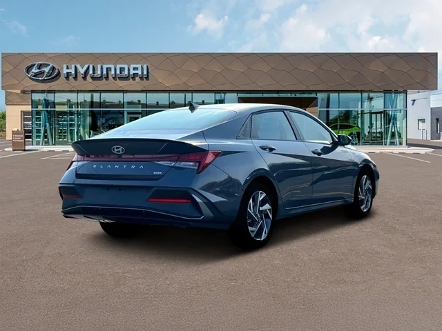 Nuevos HYUNDAI ELANTRA HYBRID at Tustin Hyundai in Tustin   