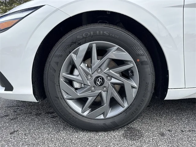 Nuevos HYUNDAI ELANTRA HYBRID at Gainesville Hyundai in Gainesville