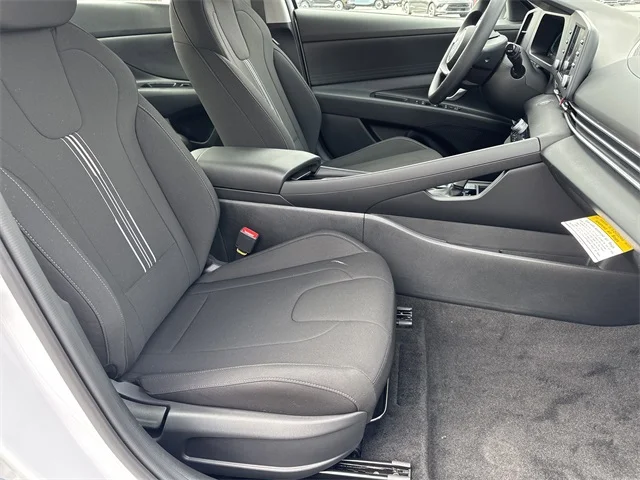 Nuevos HYUNDAI ELANTRA HYBRID at Gainesville Hyundai in Gainesville