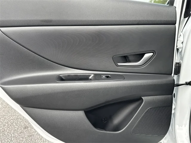 Nuevos HYUNDAI ELANTRA HYBRID at Gainesville Hyundai in Gainesville