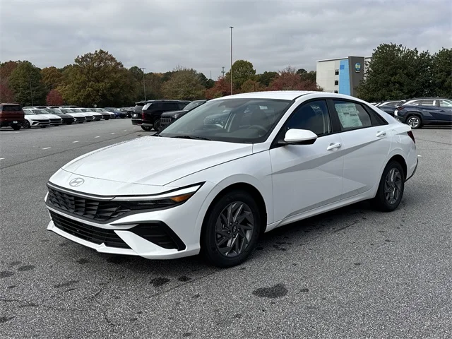 Nuevos HYUNDAI ELANTRA HYBRID at Gainesville Hyundai in Gainesville