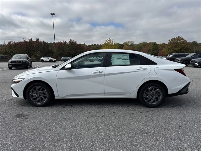 Nuevos HYUNDAI ELANTRA HYBRID at Gainesville Hyundai in Gainesville