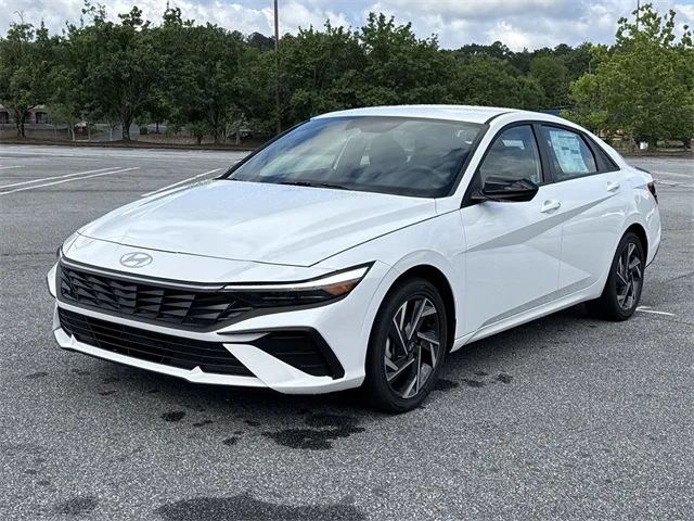 Nuevos HYUNDAI ELANTRA HYBRID at Gainesville Hyundai in Gainesville