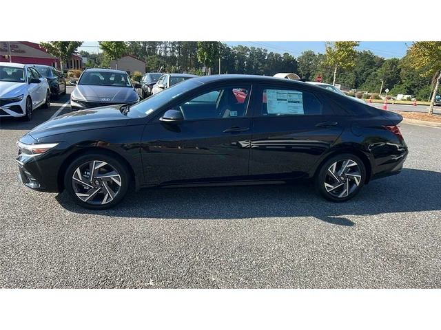Nuevos HYUNDAI ELANTRA HYBRID at Gainesville Hyundai in Gainesville