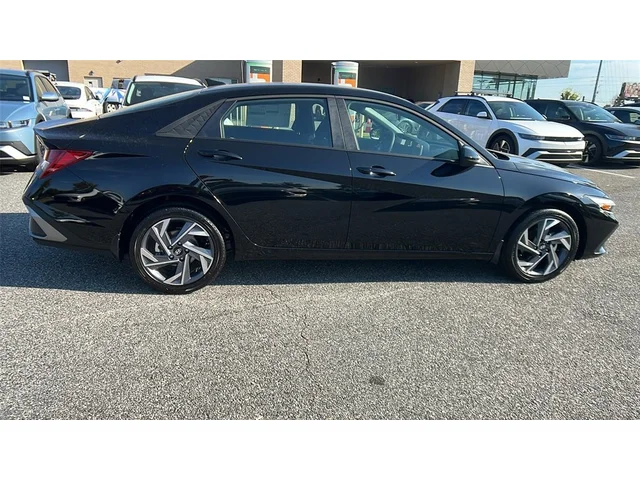 Nuevos HYUNDAI ELANTRA HYBRID at Gainesville Hyundai in Gainesville