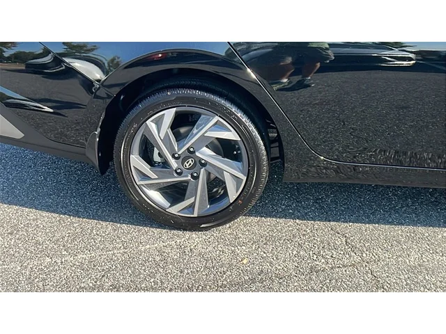 Nuevos HYUNDAI ELANTRA HYBRID at Gainesville Hyundai in Gainesville