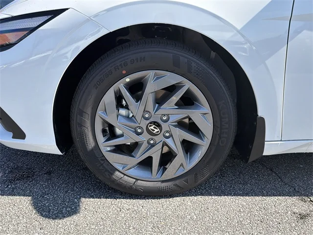 Nuevos HYUNDAI ELANTRA HYBRID at Gainesville Hyundai in Gainesville