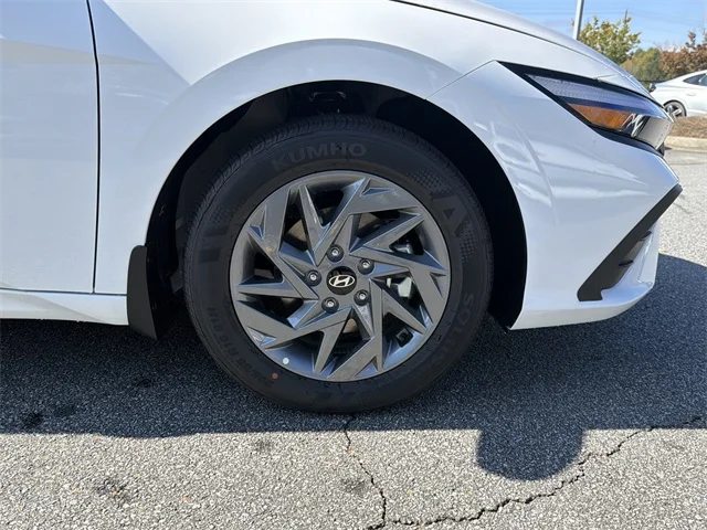 Nuevos HYUNDAI ELANTRA HYBRID at Gainesville Hyundai in Gainesville