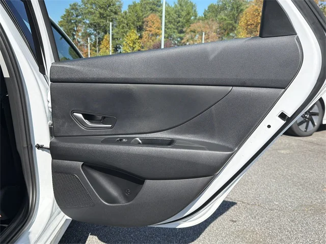 Nuevos HYUNDAI ELANTRA HYBRID at Gainesville Hyundai in Gainesville