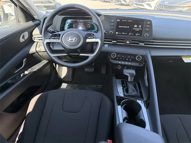 Nuevos HYUNDAI ELANTRA HYBRID at Gainesville Hyundai in Gainesville