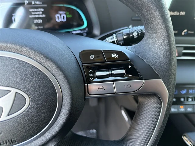 Nuevos HYUNDAI ELANTRA HYBRID at Gainesville Hyundai in Gainesville