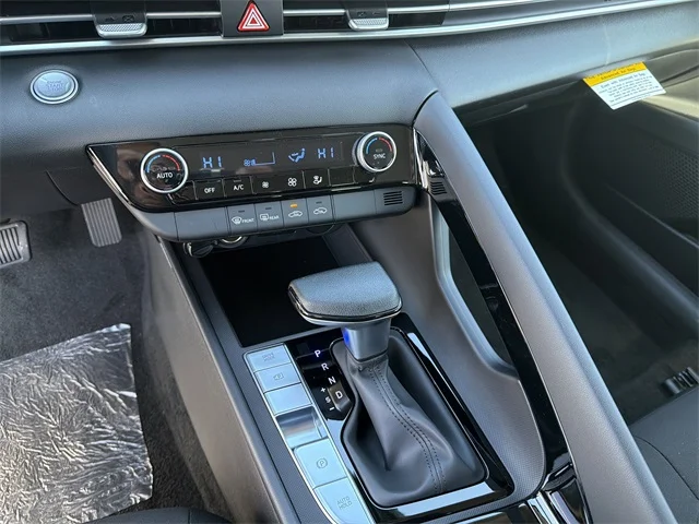 Nuevos HYUNDAI ELANTRA HYBRID at Gainesville Hyundai in Gainesville