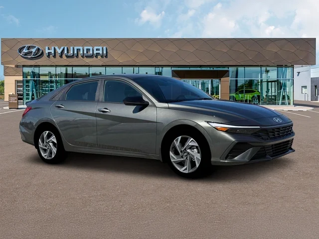 Nuevos HYUNDAI ELANTRA HYBRID at Tustin Hyundai in Tustin   