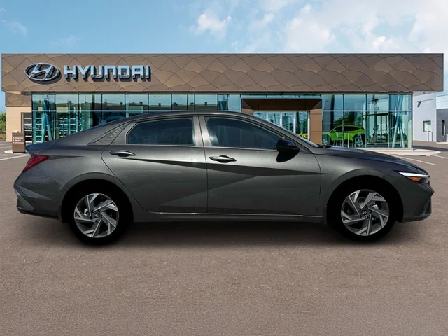 Nuevos HYUNDAI ELANTRA HYBRID at Tustin Hyundai in Tustin   