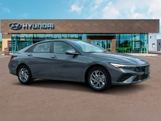 Nuevos HYUNDAI ELANTRA HYBRID at Tustin Hyundai in Tustin   