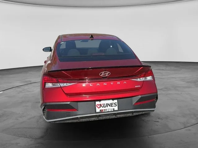 Nuevos HYUNDAI ELANTRA HYBRID à Estados chez autogozo