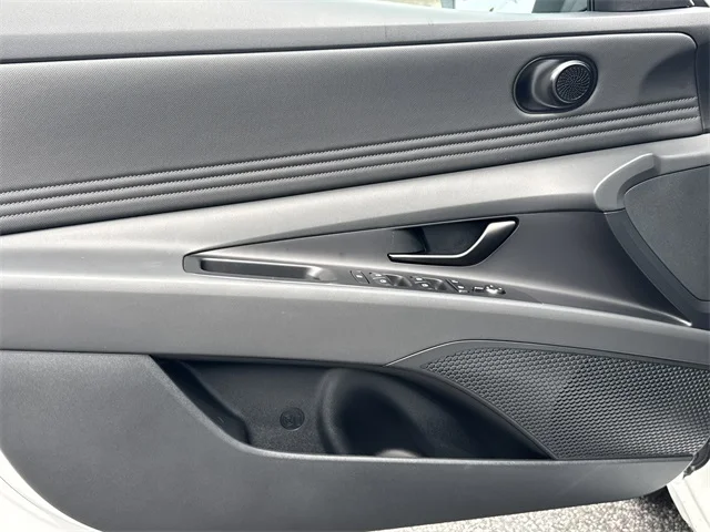 Nuevos HYUNDAI ELANTRA HYBRID at Gainesville Hyundai in Gainesville