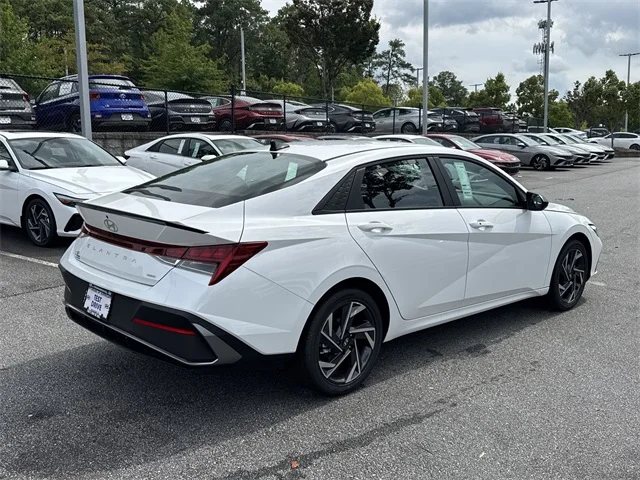 Nuevos HYUNDAI ELANTRA HYBRID at Gainesville Hyundai in Gainesville