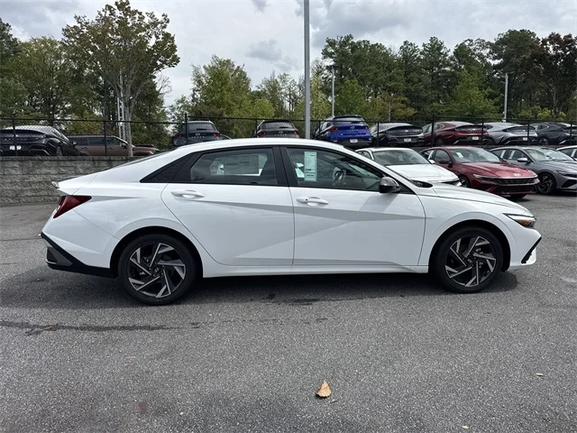 Nuevos HYUNDAI ELANTRA HYBRID at Gainesville Hyundai in Gainesville