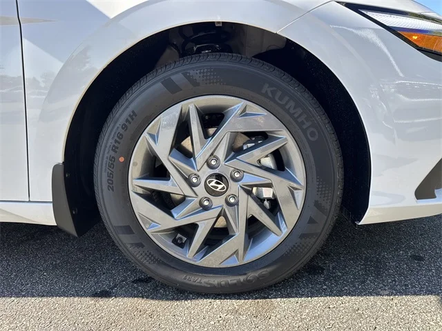 Nuevos HYUNDAI ELANTRA HYBRID at Gainesville Hyundai in Gainesville