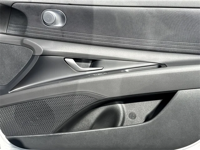 Nuevos HYUNDAI ELANTRA HYBRID at Gainesville Hyundai in Gainesville