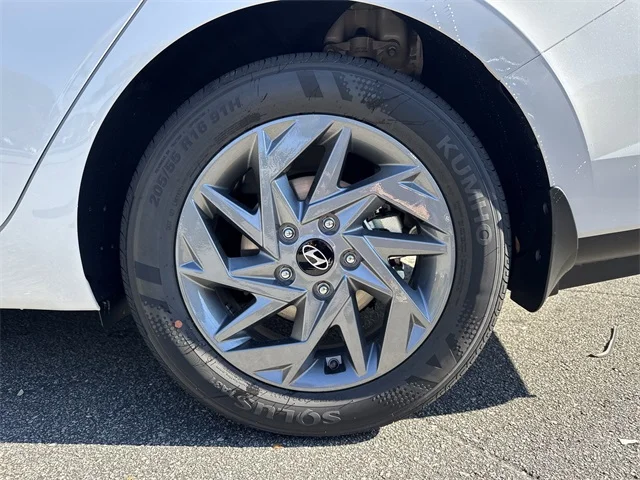 Nuevos HYUNDAI ELANTRA HYBRID at Gainesville Hyundai in Gainesville