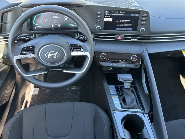 Nuevos HYUNDAI ELANTRA HYBRID at Gainesville Hyundai in Gainesville