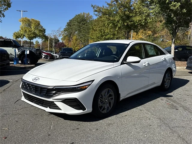 Nuevos HYUNDAI ELANTRA HYBRID at Gainesville Hyundai in Gainesville