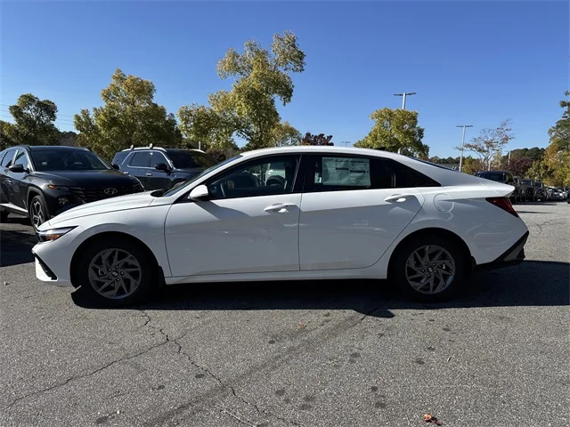 Nuevos HYUNDAI ELANTRA HYBRID at Gainesville Hyundai in Gainesville
