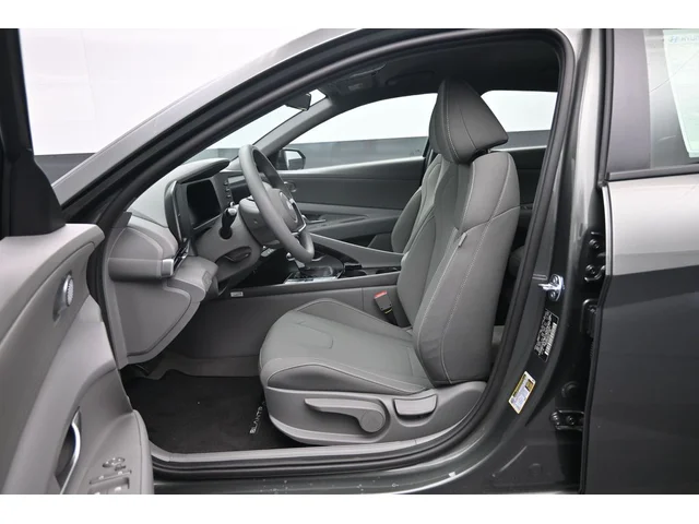 Nuevos HYUNDAI ELANTRA HYBRID à Estados chez autogozo