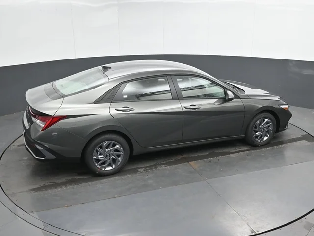 Nuevos HYUNDAI ELANTRA HYBRID à Estados chez autogozo