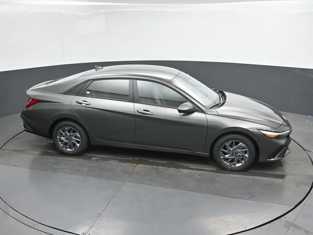 Nuevos HYUNDAI ELANTRA HYBRID à Estados chez autogozo