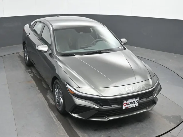 Nuevos HYUNDAI ELANTRA HYBRID à Estados chez autogozo