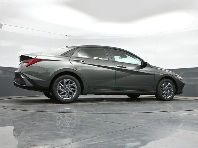 Nuevos HYUNDAI ELANTRA HYBRID à Estados chez autogozo