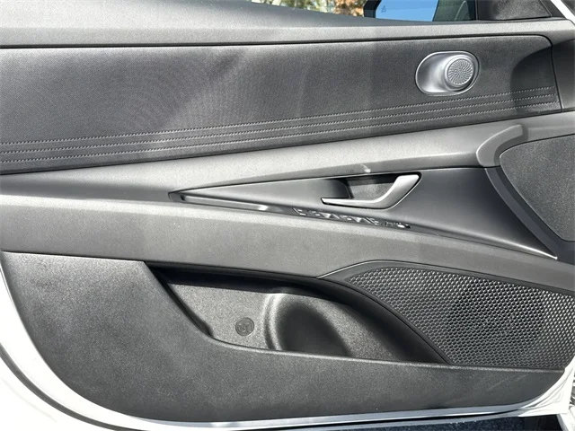 Nuevos HYUNDAI ELANTRA HYBRID at Gainesville Hyundai in Gainesville