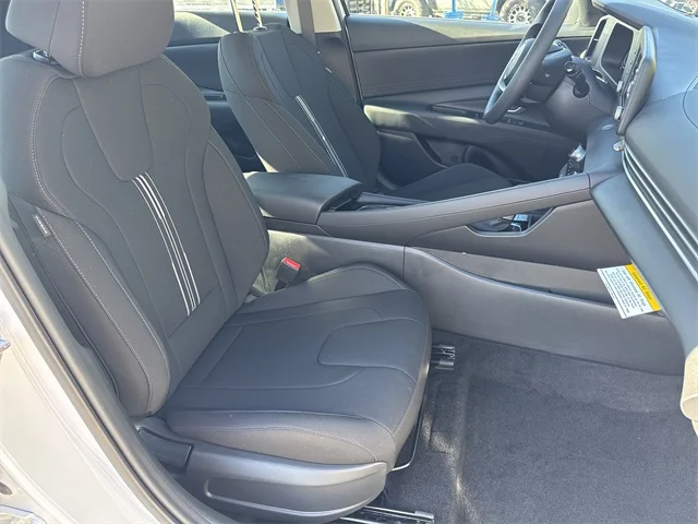 Nuevos HYUNDAI ELANTRA HYBRID at Gainesville Hyundai in Gainesville