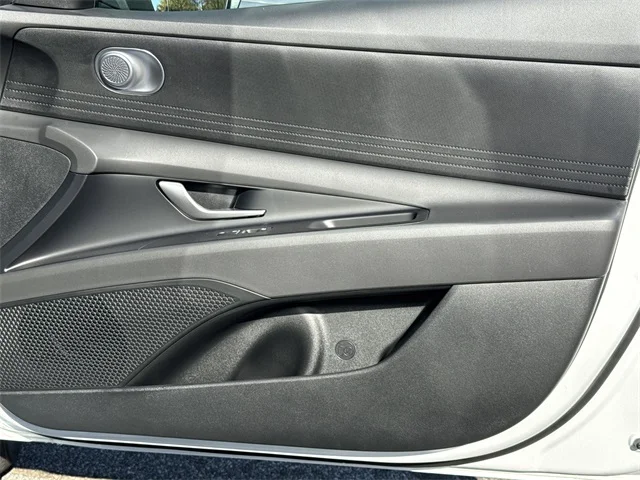 Nuevos HYUNDAI ELANTRA HYBRID at Gainesville Hyundai in Gainesville