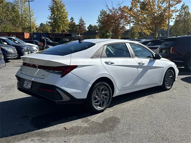 Nuevos HYUNDAI ELANTRA HYBRID at Gainesville Hyundai in Gainesville