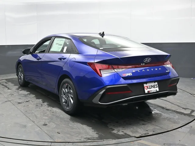 Nuevos HYUNDAI ELANTRA HYBRID à Estados chez autogozo