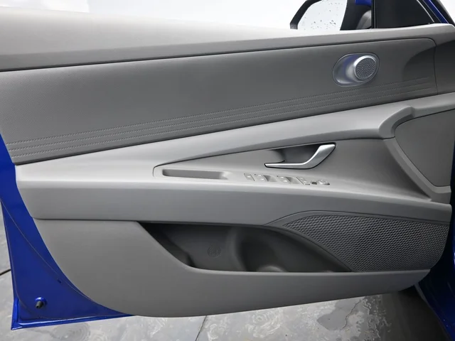 Nuevos HYUNDAI ELANTRA HYBRID à Estados chez autogozo